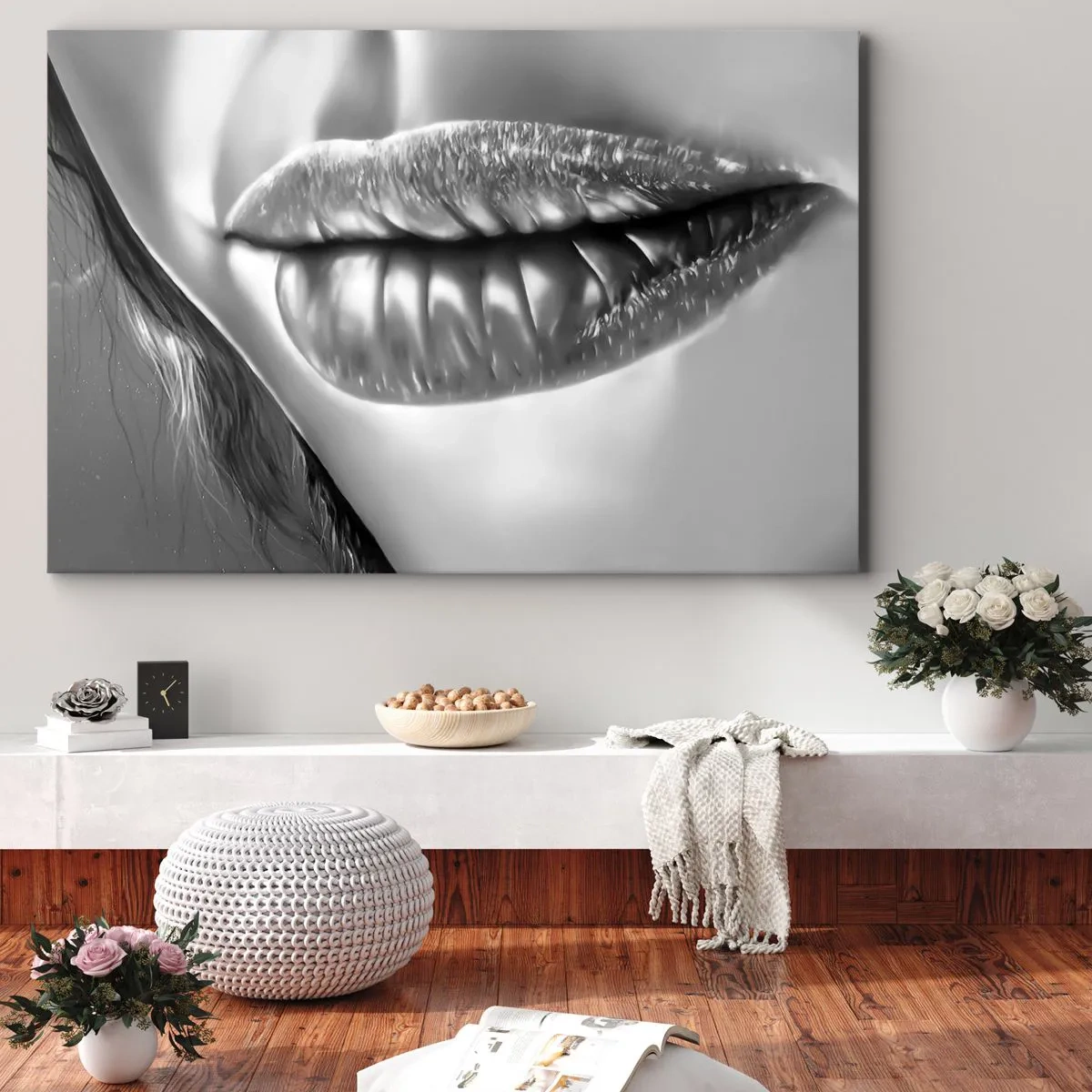 Cuadro sobre lienzo - Impresión de Imagen - Primer plano en blanco y negro de los labios de una mujer con efecto brillante y detalles. - 70x50cm - Sé lo que estás pensando... - Decoración de pared moderna para salón y dormitorio ARTTOR
