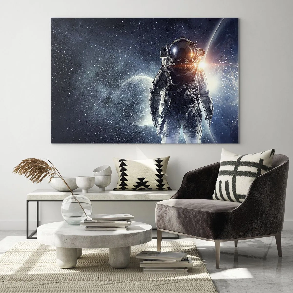 Cuadro sobre vidrio - Impresiones sobre Vidrio - Astronauta con el telón de fondo de planetas y estrellas. - 70x50cm - Una aventura cósmica - Decoración de pared moderna para salón y dormitorio ARTTOR