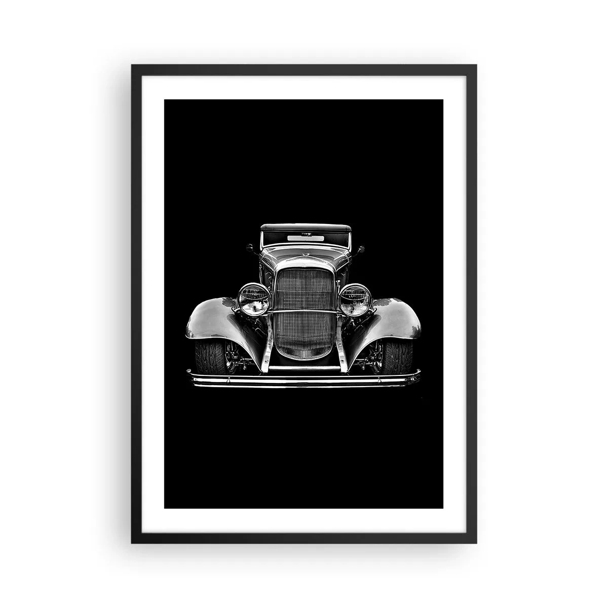 Póster en marco negro - Fotografía en blanco y negro de un coche clásico sobre un fondo negro. - 50x70cm - Un verdadero caballero - Decoración de pared moderna para salón y dormitorio ARTTOR