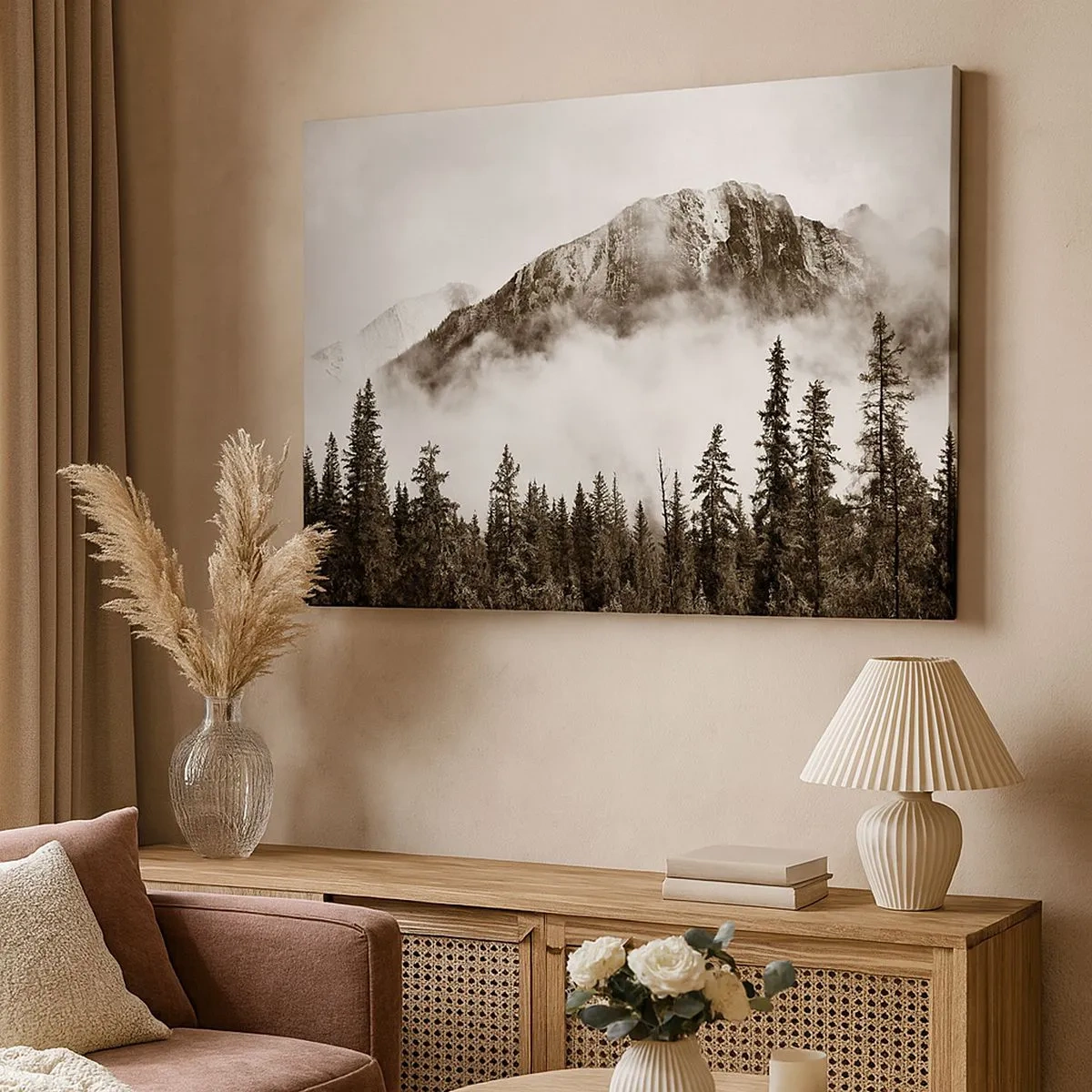 Cuadro sobre lienzo - Impresión de Imagen - Un pintoresco pico de montaña rodeado de niebla y un bosque en tonos sepia. - 70x50cm - Gobernante de granito - Decoración de pared moderna para salón y dormitorio ARTTOR