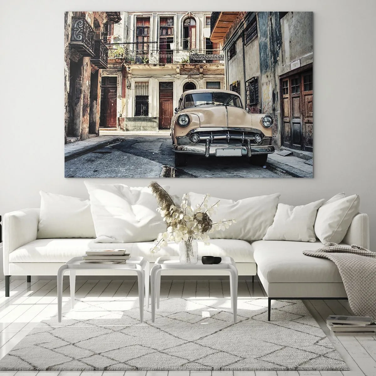 Cuadro sobre vidrio - Impresiones sobre Vidrio - Coche retro en la calle del casco antiguo. - 70x50cm - Siesta en La Habana - Decoración de pared moderna para salón y dormitorio ARTTOR