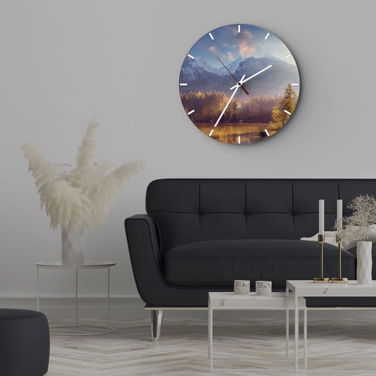 Reloj de pared - Reloj de vidrio - Paisaje de montaña al atardecer con reflejo en el lago - 30x30cm - Entre las montañas y los valles - Decoración de pared moderna para salón, cocina y dormitorio ARTTOR