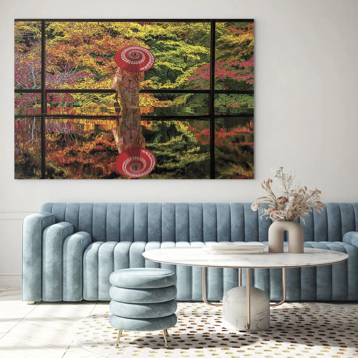 Cuadro sobre vidrio - Impresiones sobre Vidrio - Una mujer con un kimono y un paraguas frente a un paisaje otoñal, reflejado en el agua. - 70x50cm - En un templo de la naturaleza - Decoración de pared moderna para salón y dormitorio ARTTOR