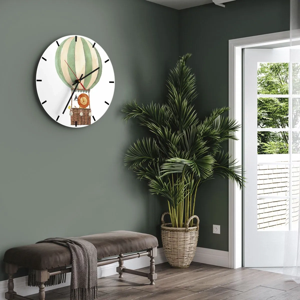 Reloj de pared - Reloj de vidrio - Un león y un pato en un globo sobre un fondo blanco. - 30x30cm - Los viajes del león - Decoración de pared moderna para salón, cocina y dormitorio ARTTOR