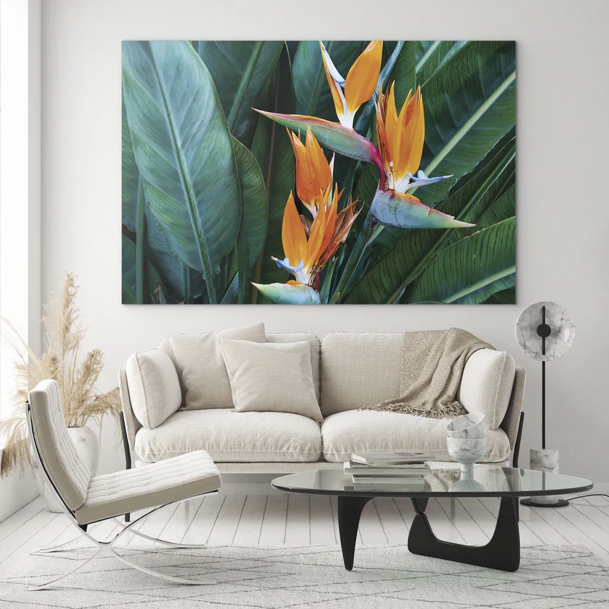 Cuadro sobre vidrio - Impresiones sobre Vidrio - Flores exóticas de strelitzia entre grandes hojas verdes. - 70x50cm - ¿Es una flor o es un pájaro? - Decoración de pared moderna para salón y dormitorio ARTTOR