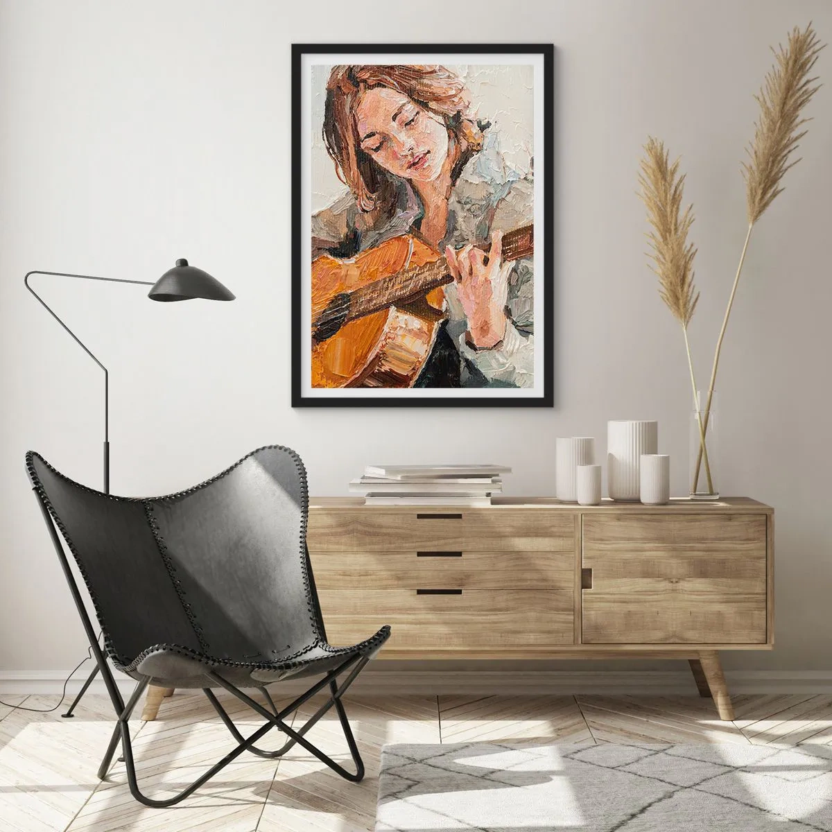 Póster en marco negro - Retrato de una mujer tocando la guitarra en estilo empasto - 50x70cm - Concierto de guitarra y corazón joven - Decoración de pared moderna para salón y dormitorio ARTTOR