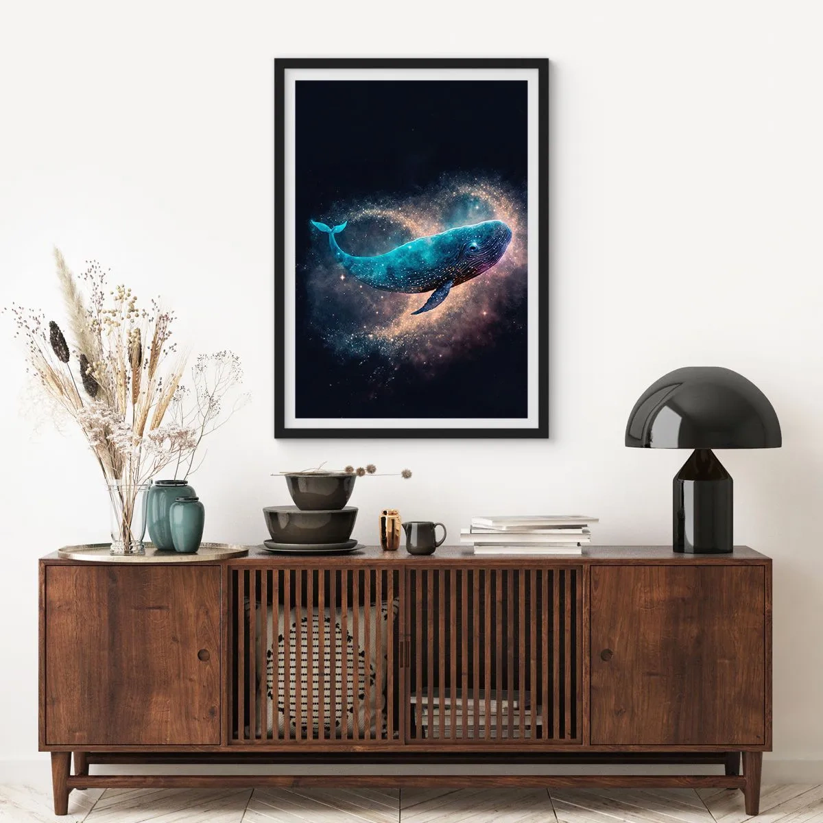 Póster en marco negro - Una ballena espacial rodeada de una nebulosa estelar sobre un fondo negro. - 50x70cm - Existe un mundo diferente - Decoración de pared moderna para salón y dormitorio ARTTOR