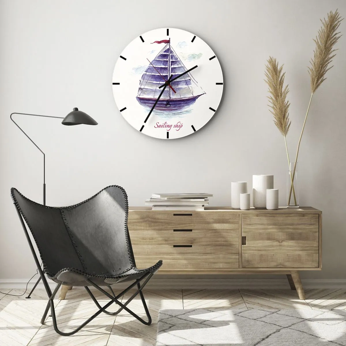Reloj de pared - Reloj de vidrio - Un velero morado con un mástil rojo en un mar en calma. - 30x30cm - Velas izadas y aguas tranquilas - Decoración de pared moderna para salón, cocina y dormitorio ARTTOR