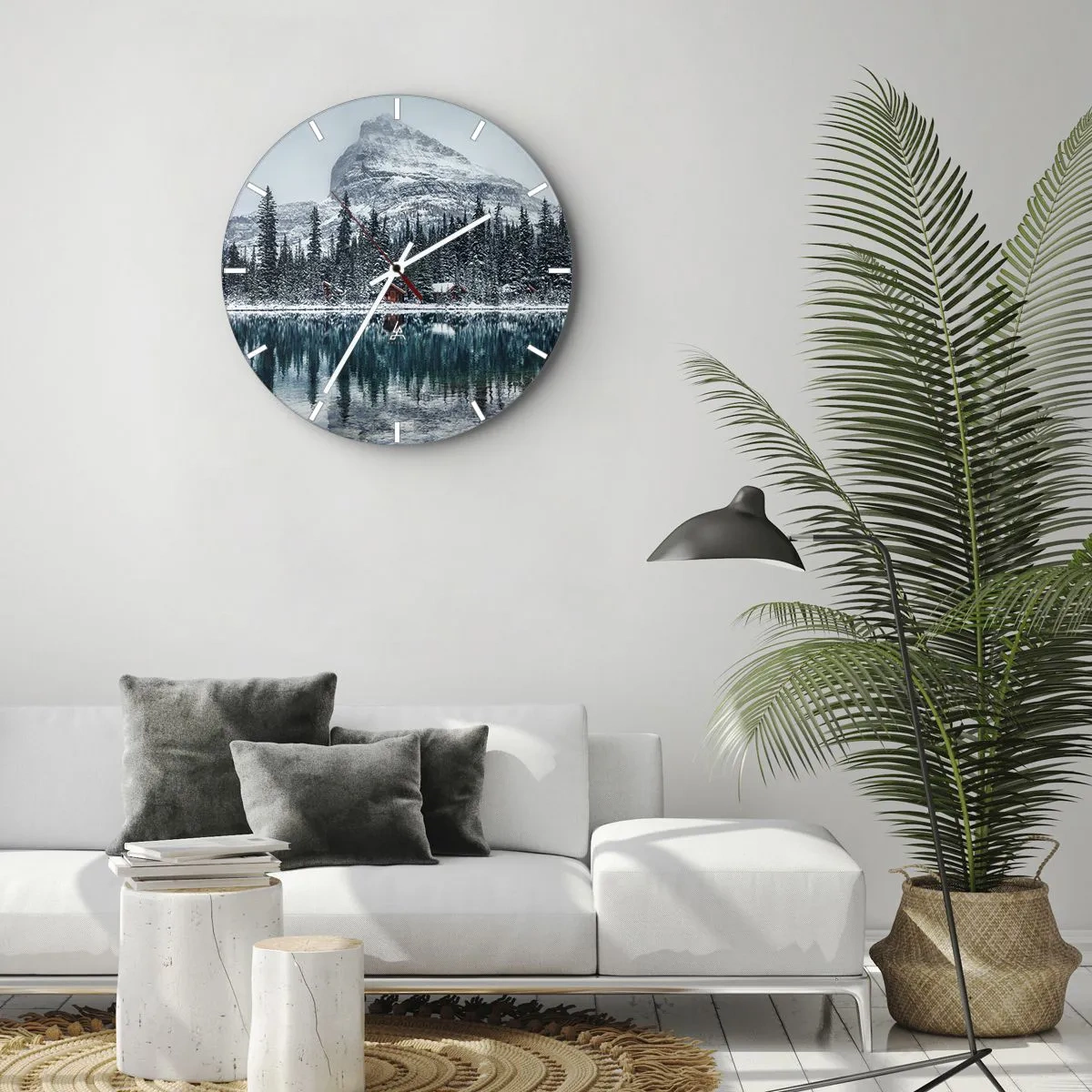 Reloj de pared - Reloj de vidrio - Paisaje invernal con lago, bosque y montaña al fondo. - 30x30cm - Retiro canadiense - Decoración de pared moderna para salón, cocina y dormitorio ARTTOR