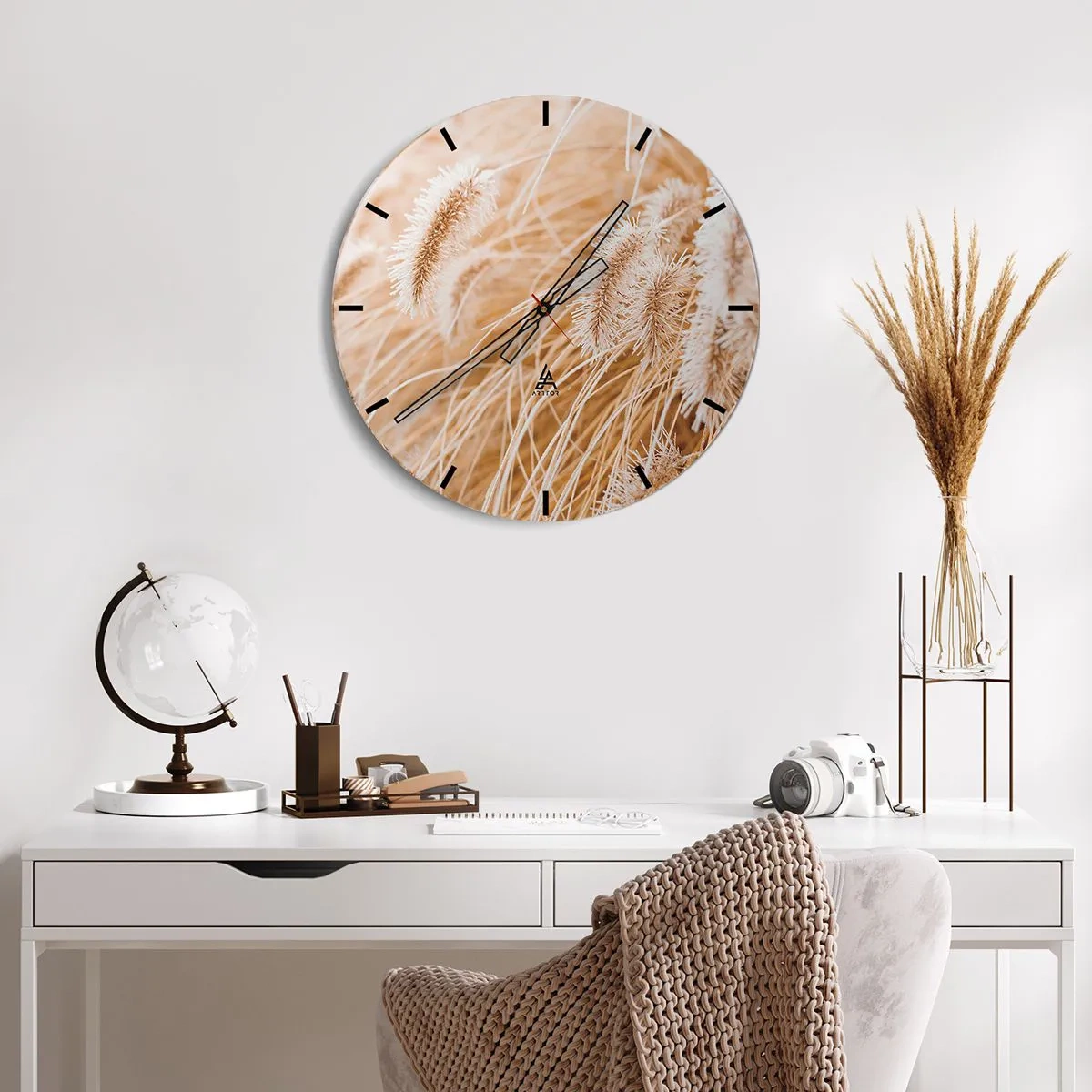 Reloj de pared - Reloj de vidrio - Primer plano de hierba dorada meciéndose con el viento - 30x30cm - El dorado susurro de las hierbas - Decoración de pared moderna para salón, cocina y dormitorio ARTTOR