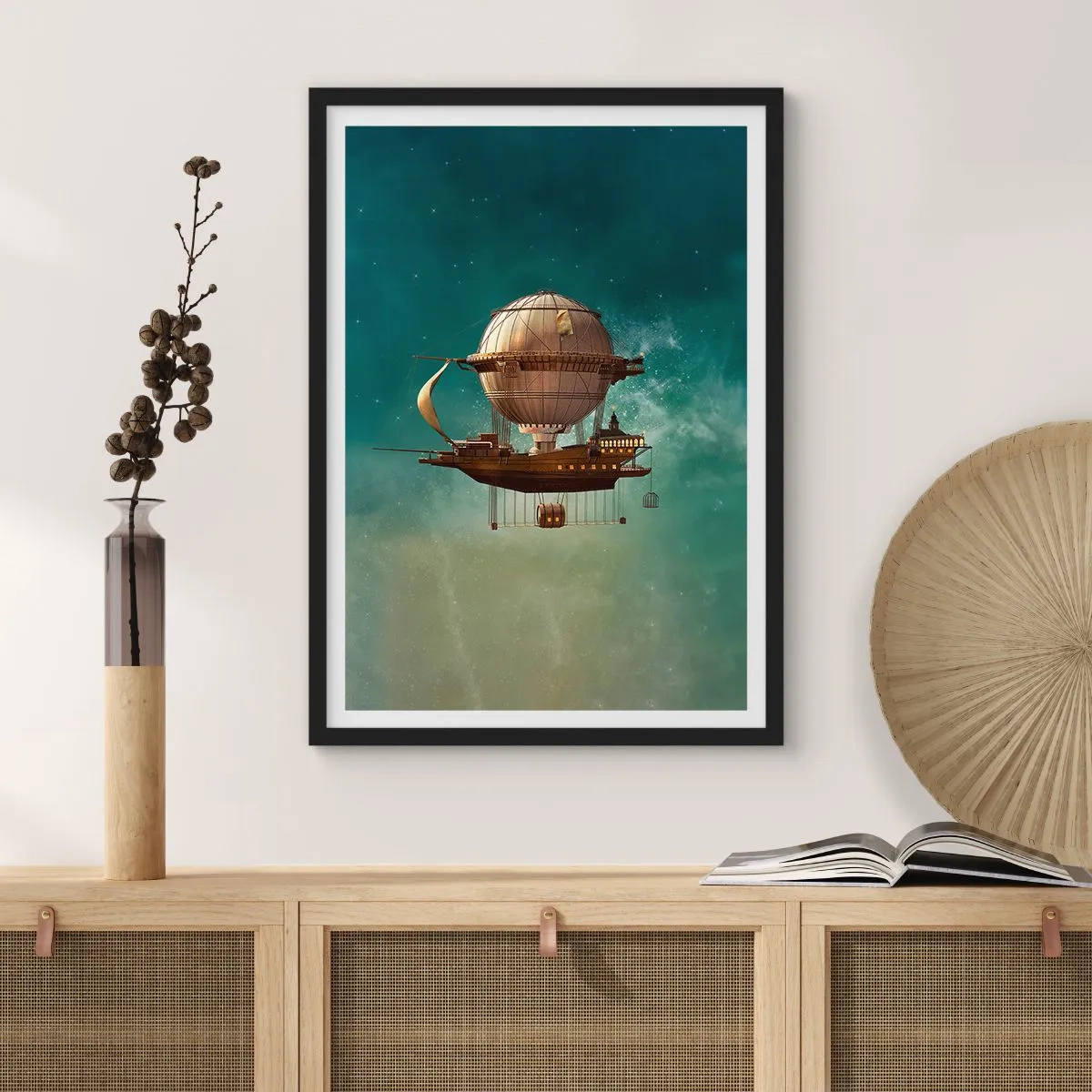 Póster en marco negro - Un fantástico dirigible flotando entre las estrellas. - 50x70cm - Julio Verne saluda - Decoración de pared moderna para salón y dormitorio ARTTOR