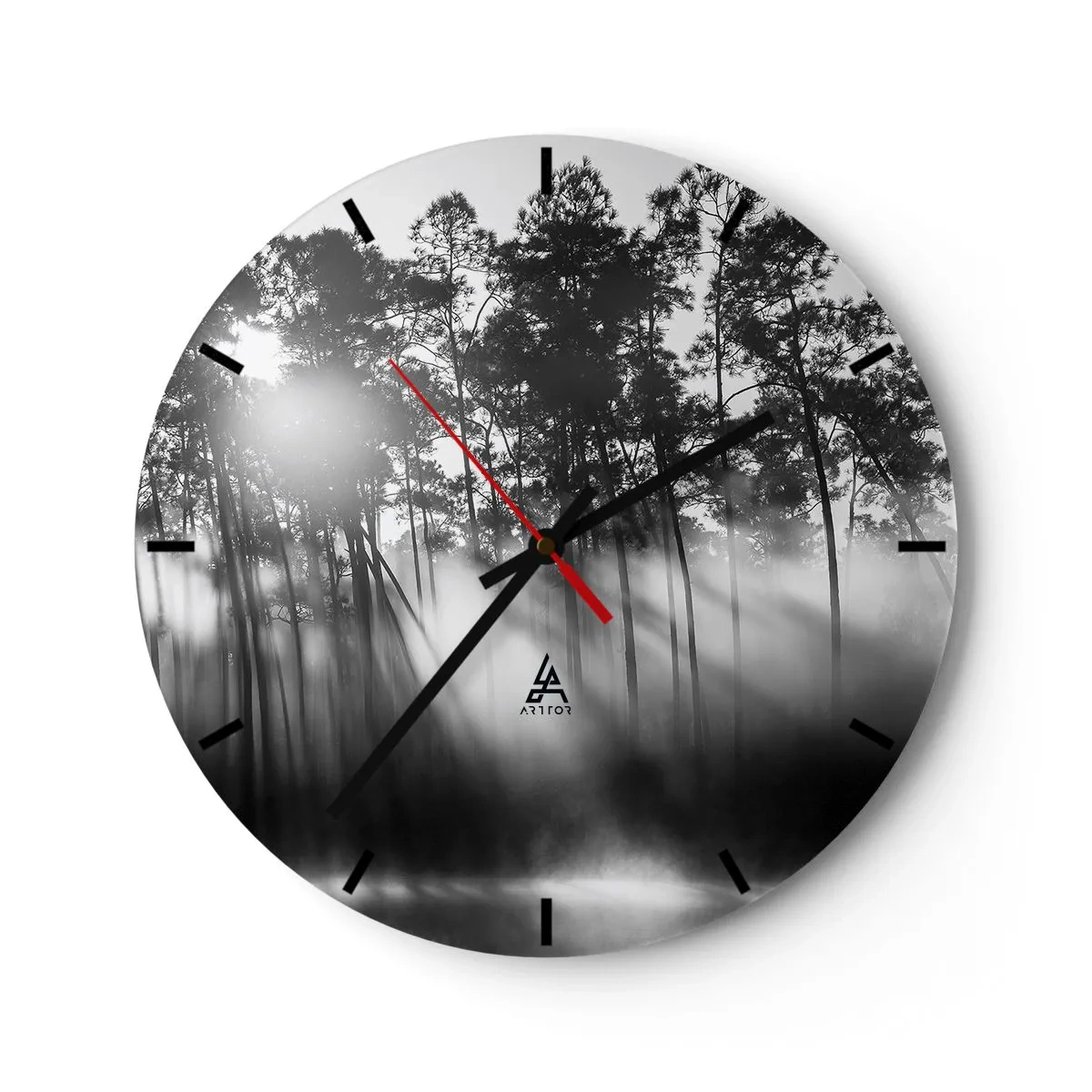 Reloj de pared - Reloj de vidrio - Una fotografía en blanco y negro de un bosque envuelto en niebla al amanecer. - 30x30cm - Sol imparable - Decoración de pared moderna para salón, cocina y dormitorio ARTTOR