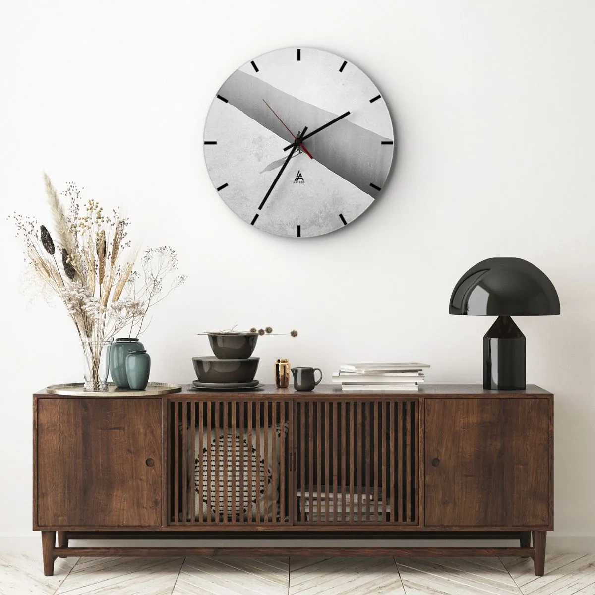 Reloj de pared - Reloj de vidrio - Una silueta minimalista de una figura en una perspectiva ligera. - 30x30cm - Sin un destino claro - Decoración de pared moderna para salón, cocina y dormitorio ARTTOR