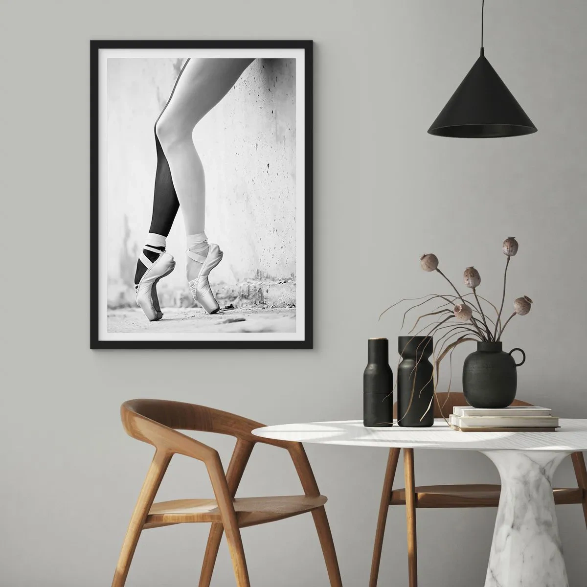 Póster en marco negro - La sutileza del ballet - 50x70cm - Bailarina, ¡voila! - Decoración de pared moderna para salón y dormitorio ARTTOR