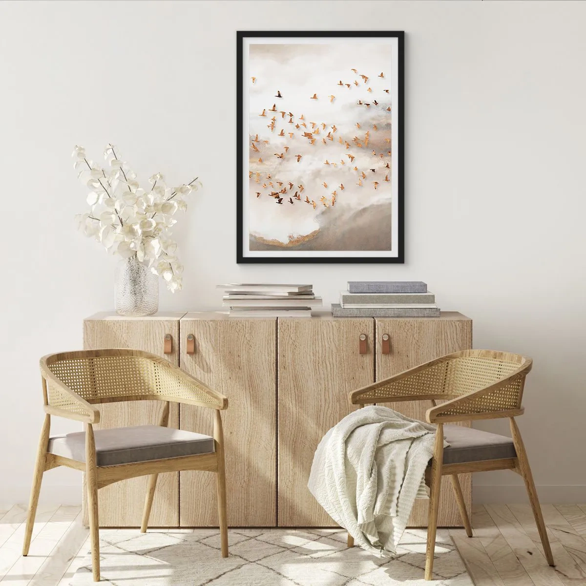 Póster en marco negro - Una bandada de pájaros flotando entre las nubes brumosas. - 50x70cm - Es hora... - Decoración de pared moderna para salón y dormitorio ARTTOR